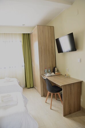 7 bedrooms, free WiFi, bed sheets