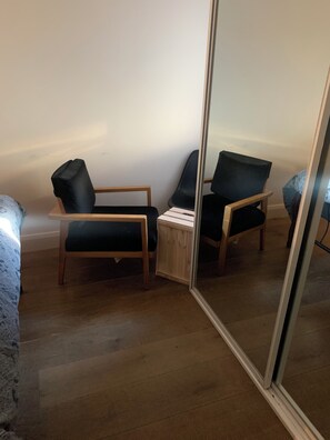 Interior - Charming Victorian Terrace house with a beautiful deck yard by central Newtown (Newtown)