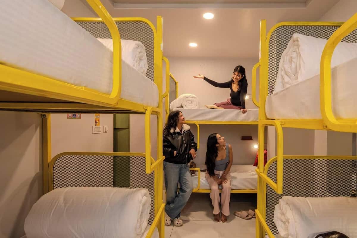 Standard 6 Bed Female Dorm