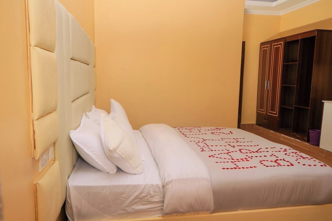 Deluxe Double Room | Free WiFi