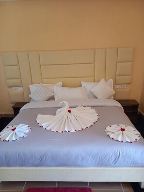 Standard Single Room - Olempiaus Gardens Hotel (Engineer)