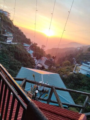 Pemandangan bandar dari hartanah