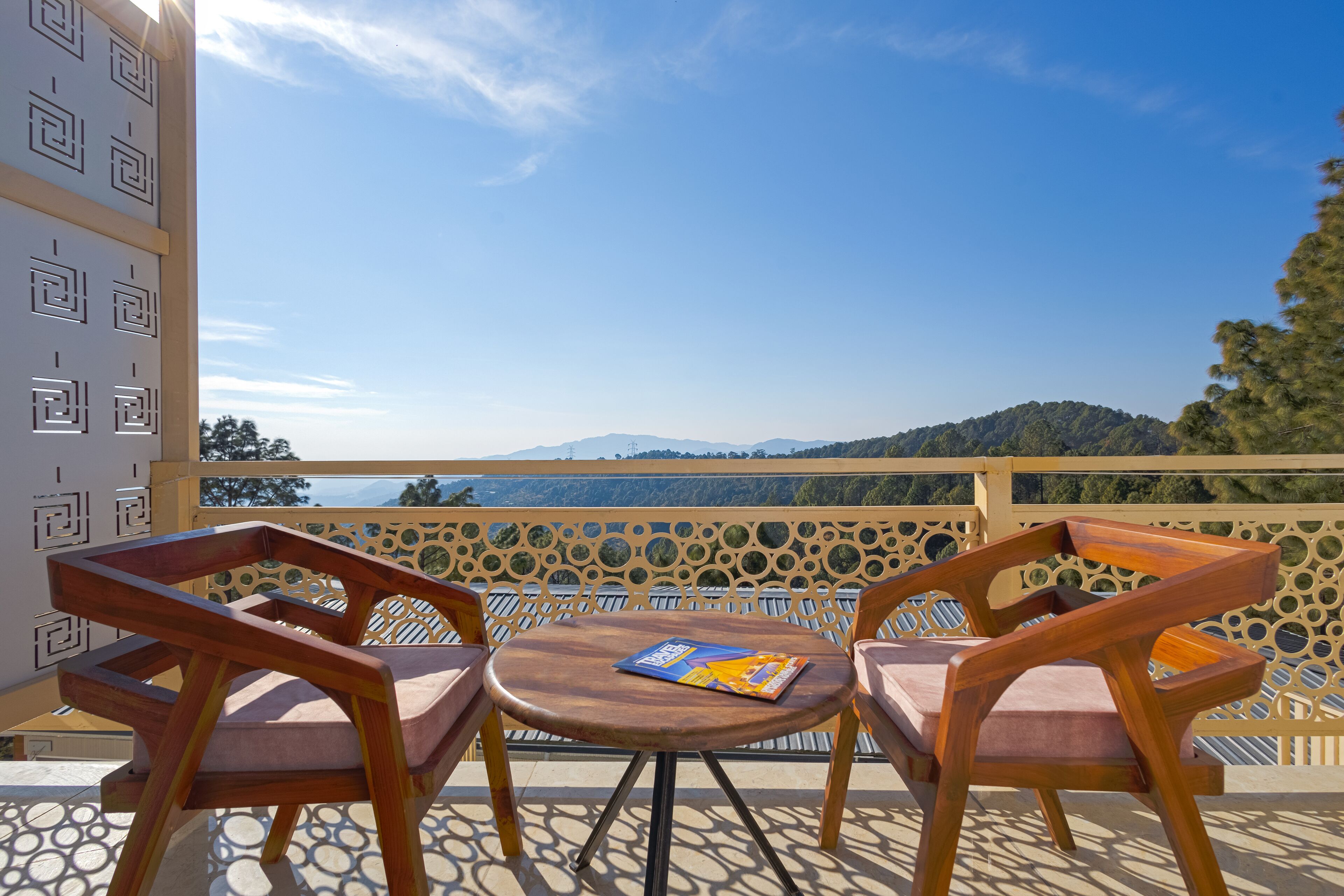 Valley View Classic Room with Balcony | Enceinte de l’hébergement