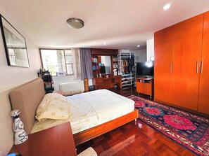 Room, 1 Bedroom, Smoking - Room-pigcat Room Near Em District & BTS (Bangkok)