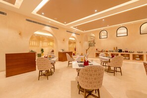 Dining - Sterling Saryu Ayodhya (Ayodhya)