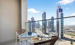 Standard Apartment, Sea View | City view - Modern 1BR Forte Near Burj & Mall (Dubai)