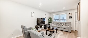 Amazing 2-bedroom house in cool Calgary neighborhood perfect for relaxing