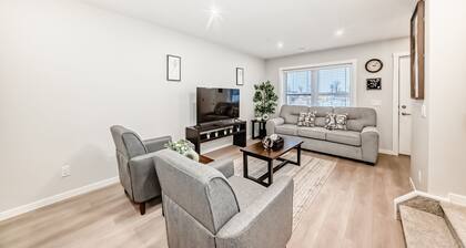 Amazing 2-bedroom house in cool Calgary neighborhood perfect for relaxing