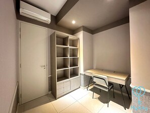 Iron/ironing board, free WiFi - Millerz Square by Mana Mana (Kuala Lumpur)