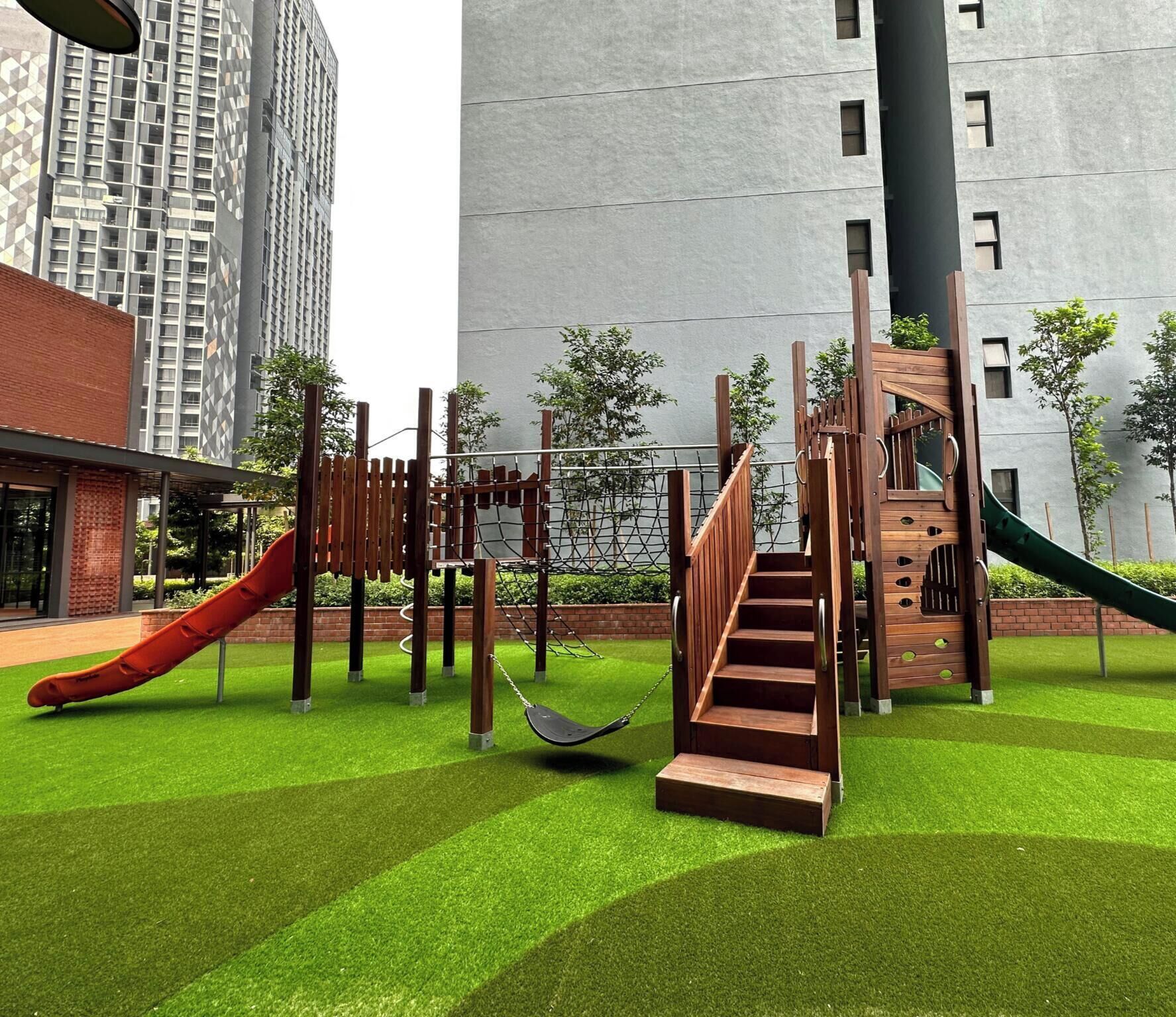Children's play area - outdoor