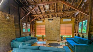 Ảnh chưa phân loại, 4 trong số 31 ảnh, nút