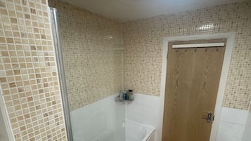 Shared Dormitory, 1 Bedroom | Bathroom