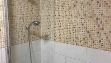 Shared Dormitory, 1 Bedroom | Bathroom