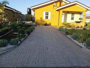 Jardines del alojamiento