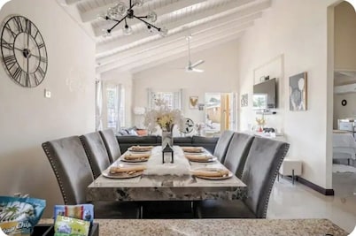 Charming 2-bedroom house with AC in amazing Old Harbour to relax and enjoy .