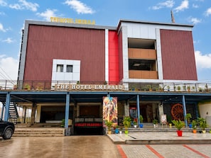 Exterior - The Hotel Emerald (Nandapur)
