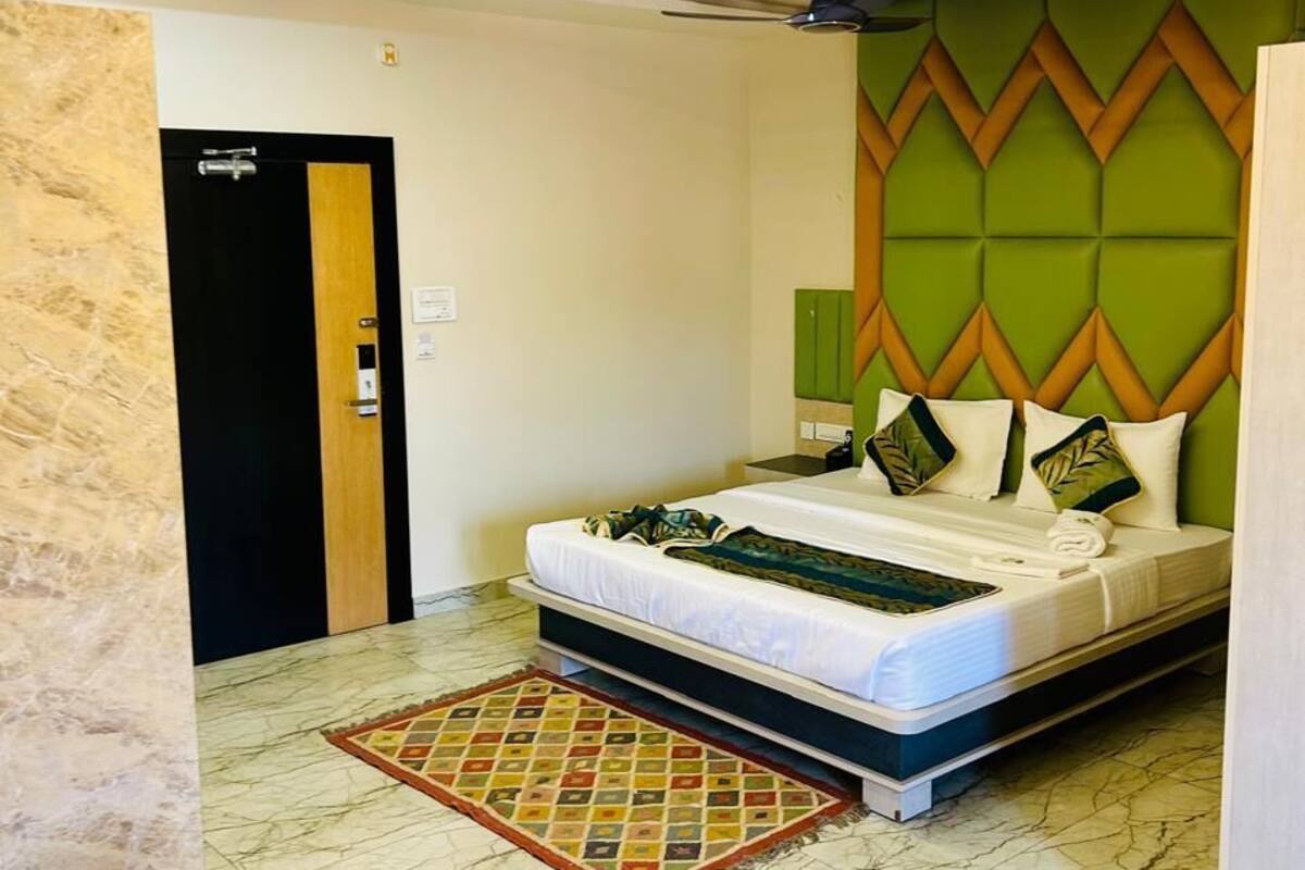 Elite Room