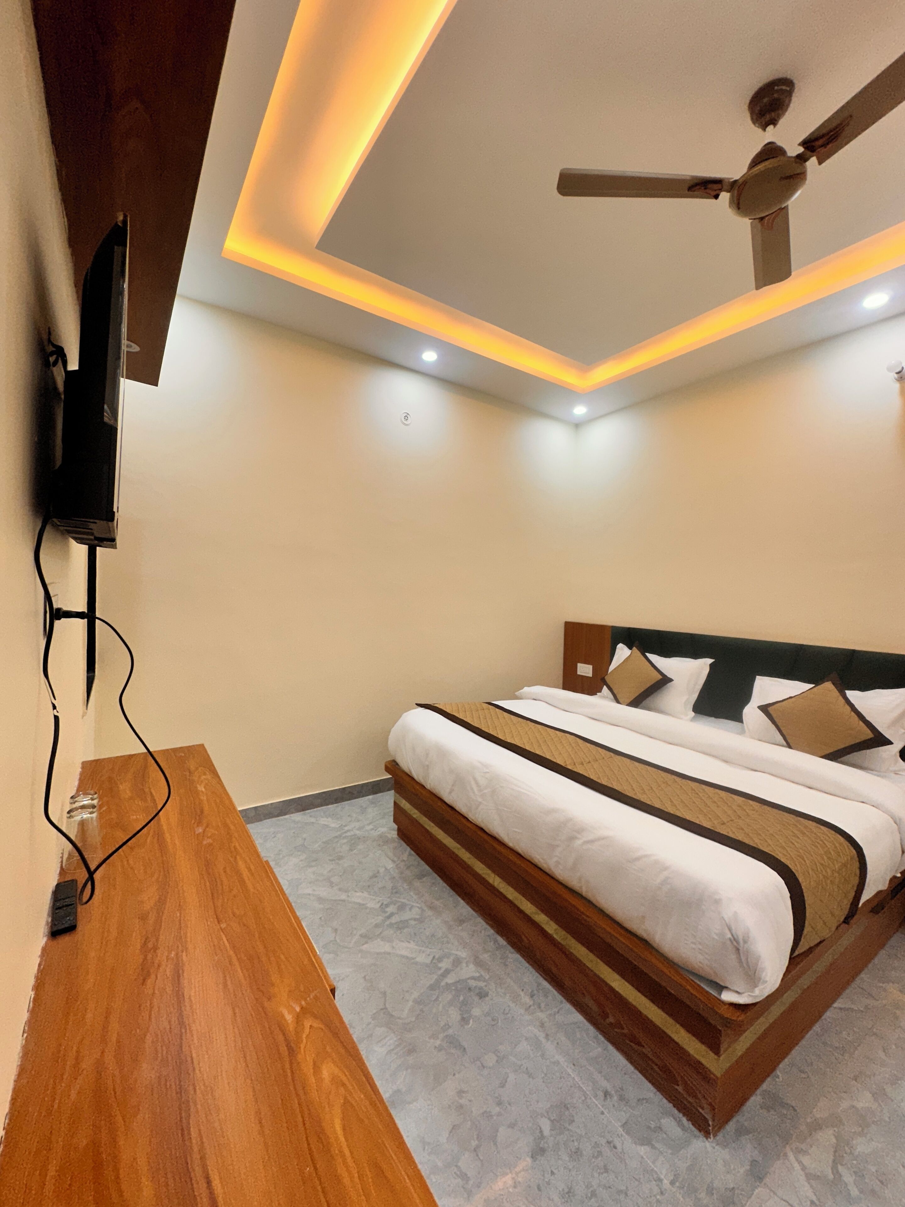 Quarto casal ou duplo luxo | Roupa de cama