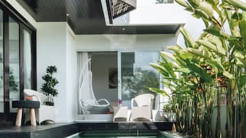 Kolam renang outdoor