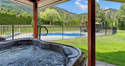 The Tyrolean - Your Ski Hill Getaway!