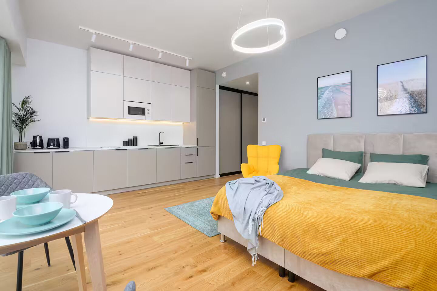 1 多间卧室、熨斗/熨衣板、WiFi、床单