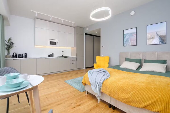 1 habitación, tabla de planchar con plancha, wifi y ropa de cama 
