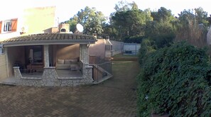 Terrace/patio - Beautiful studio apartment with all the comforts just a stone's throw from the sea (Torre Delle Stelle (Maracalagonis))