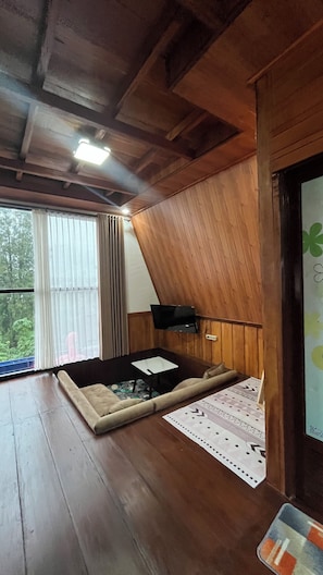 Deluxe Villa, Mountain View | Interior - Padangsari Cabin House (Dieng Kulon)