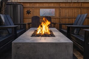 Property grounds - Large Group Retreat Downtown with Hot tub, Fire Pit, Balcony, Office, & More (Durango)