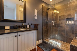 Shower, jetted bath, towels, soap - Large Group Retreat Downtown with Hot tub, Fire Pit, Balcony, Office, & More (Durango)