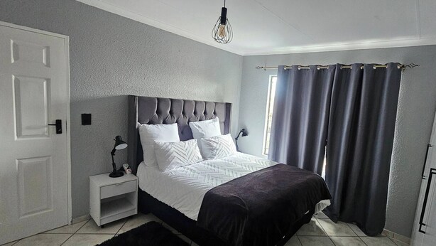 Unclassified image, 1 of 30, button - Moutain Ridge Lux Stay (Rustenburg)