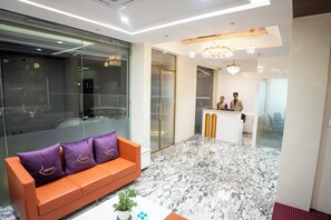 Reception - Ramnaa Hotel (Depalpur)