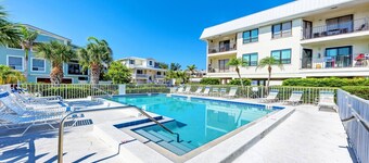 Anna Maria Island Beach Sands 202-private Beach Access-heated Pool
