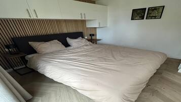 House | 4 bedrooms, bed sheets