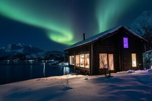 Exterior - Exclusive Scandinavian wooden house "Northern Lights" on the fjord near Tromsø (Sjursnes)