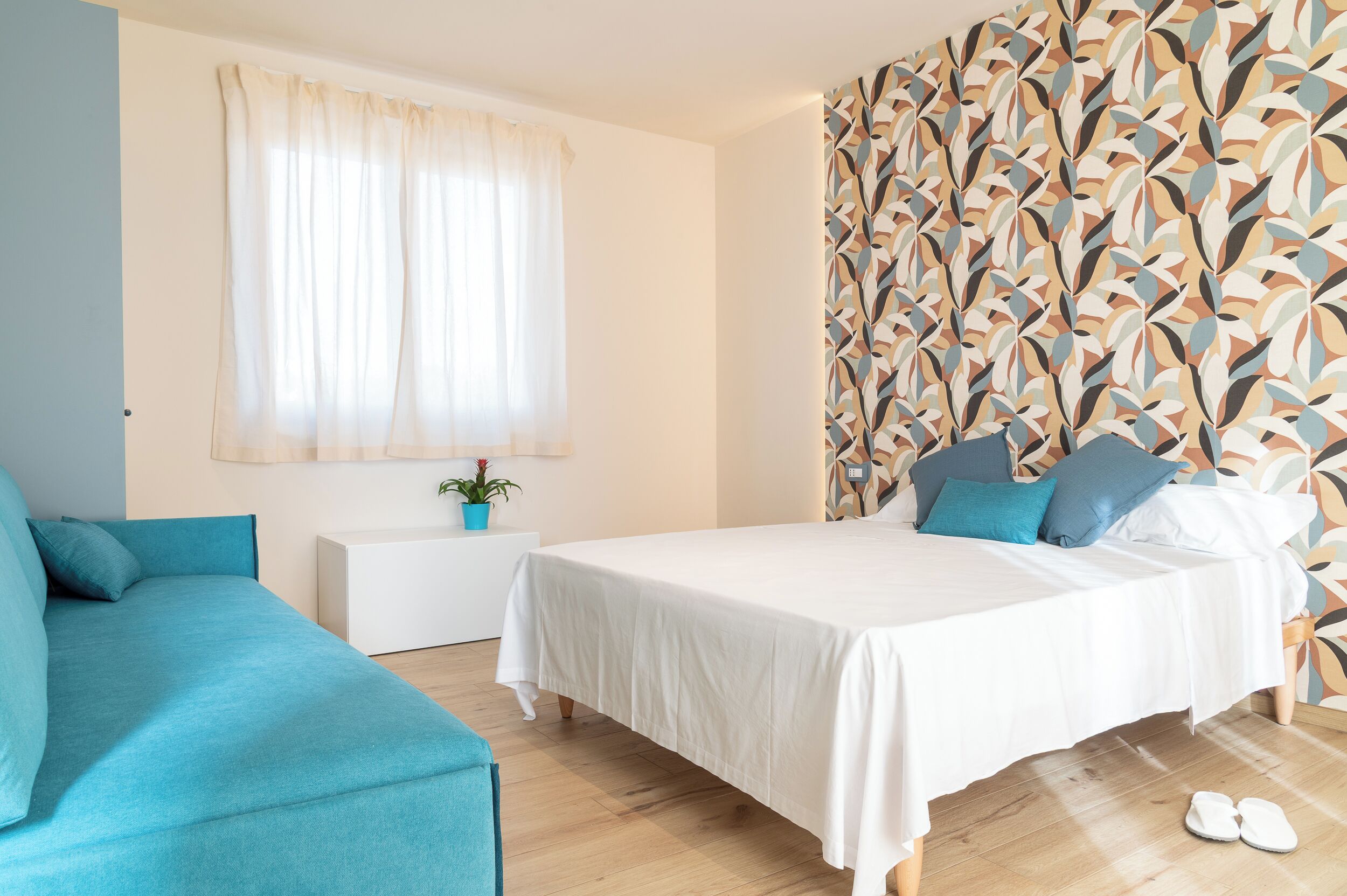 Deluxe Room, 1 Bedroom, Air conditioning, Pool View | Minibar, in-room safe, individually decorated, individually furnished