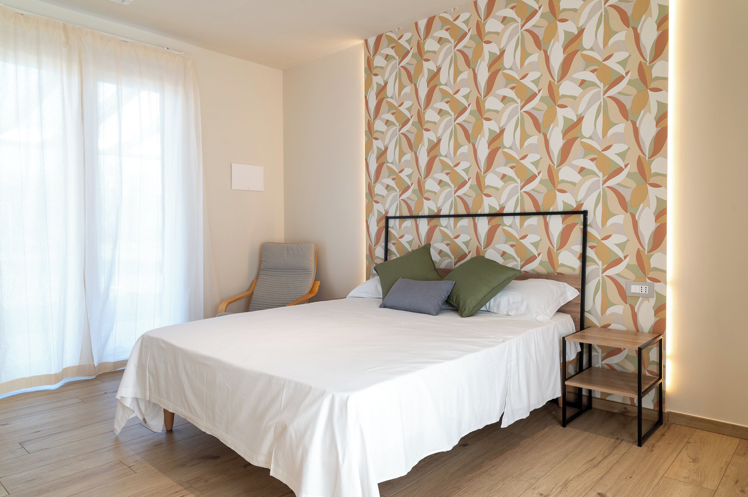 Deluxe Room, 1 Bedroom, Patio, Pool View