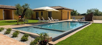 Agriturismo Agricoccinella - Pool&Restaurant