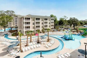 Pool - Cozy 2-bedroom apartment in awesome Myrtle Beach with AC (Myrtle Beach)