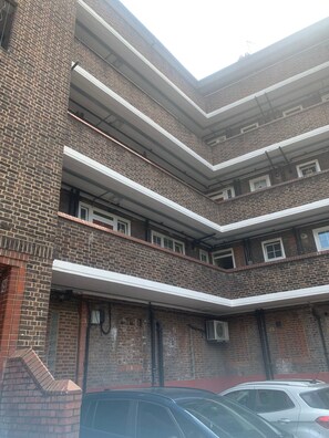 Apartment, 4 Bedrooms | Exterior - Luxurious 4 Bedroom Apartment in Heart of London (London)