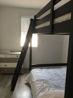 2 chambres, fer et planche à repasser, Wi-Fi