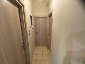 Reception - Minimal Central 2BR (Kaisariani)