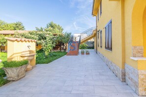 Niet-geclassificeerde afbeelding, 2 van 33, knop