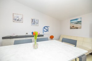 Dining - Villa Oltremare (Sicilia)