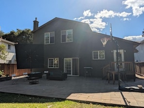 Outdoor dining - Olive Startup House Menlo Park (Menlo Park)