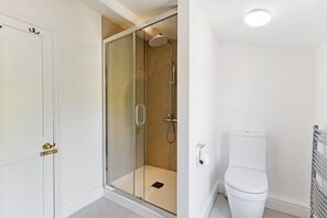 Hair dryer, towels - Stunning 2Bed Central Home (Cambridge)