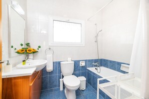 Hair dryer - Blue Horizon Villa Cape Greco (Protaras)