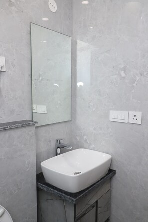Bathroom - Nova by Dailystays (Gurugram)