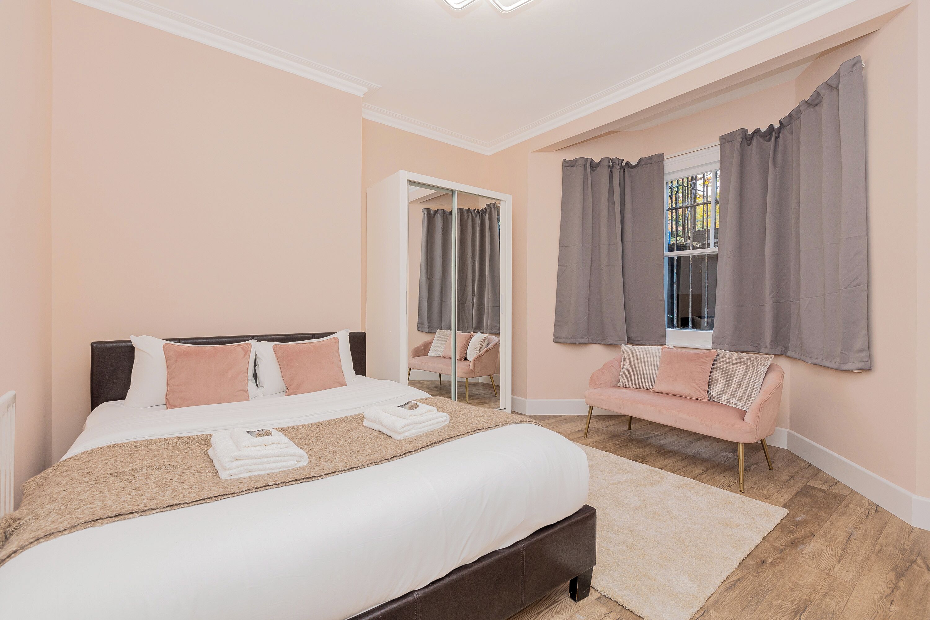 Strykejern/-brett, wi-fi og sengetøy