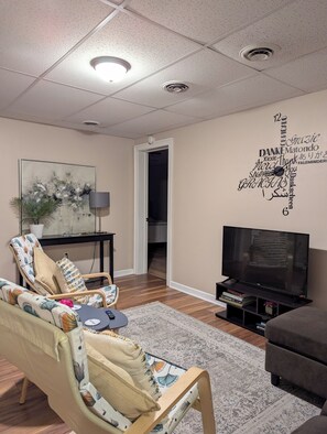 Una Smart TV, libros